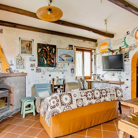Ara Solis Positano Hills *